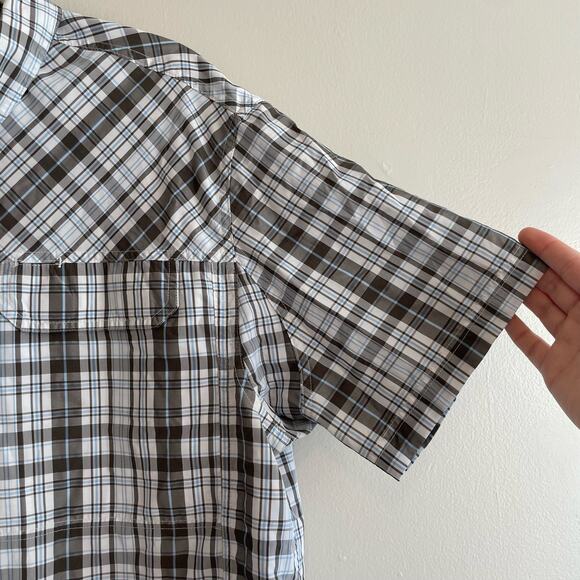 Duluth Size L Gray Blue Button Up Shirt Short Sleeves Vented Polyester/Nylon - Picture 4 of 9